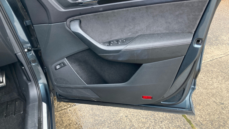 Skoda Kodiaq 2.0 TDI Sport Line 4x4 5dr DSG [7 Seat] Diesel Estate